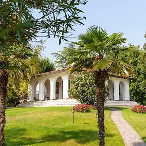  Ferienhaus Magnolia Italien