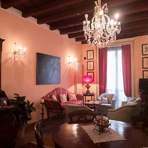 Broletto 26 Milano